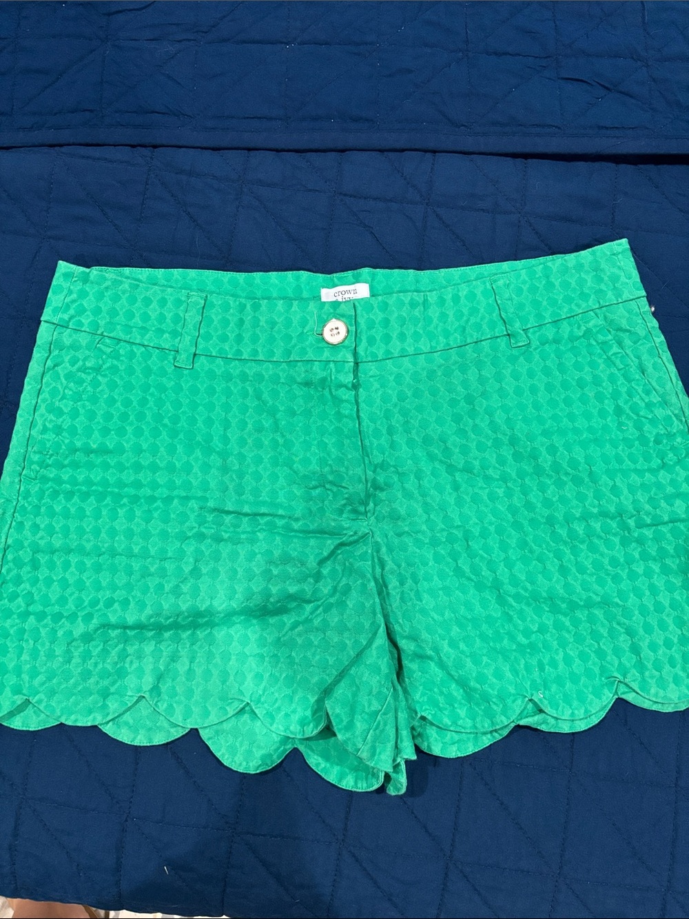 crown & ivy Bright Green Scallop-Hem High Waist Shorts